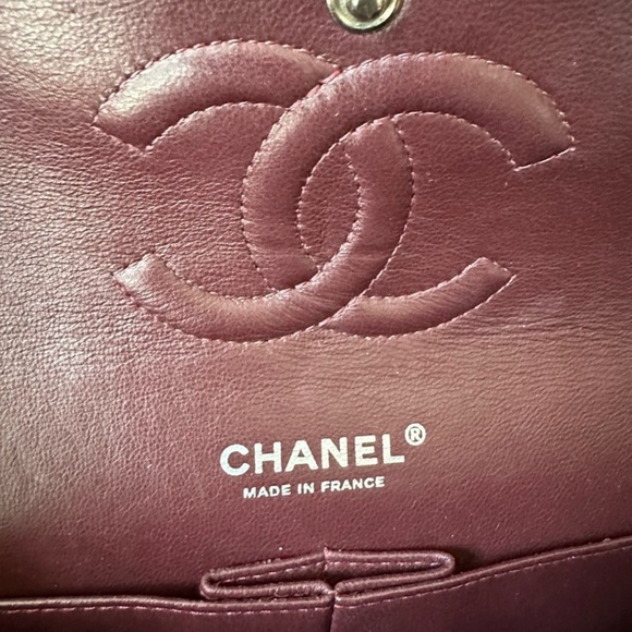 Chanel Medium Classic Double Flap Bag - Picture 9 of 17